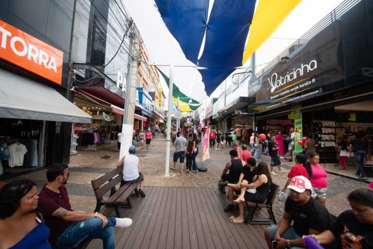 Comércio de Americana abre quinta-feira agora, das 9 às 15 horas comercio-de-americana-abre-nesta-quinta-feira,-das-9-as-15-horas