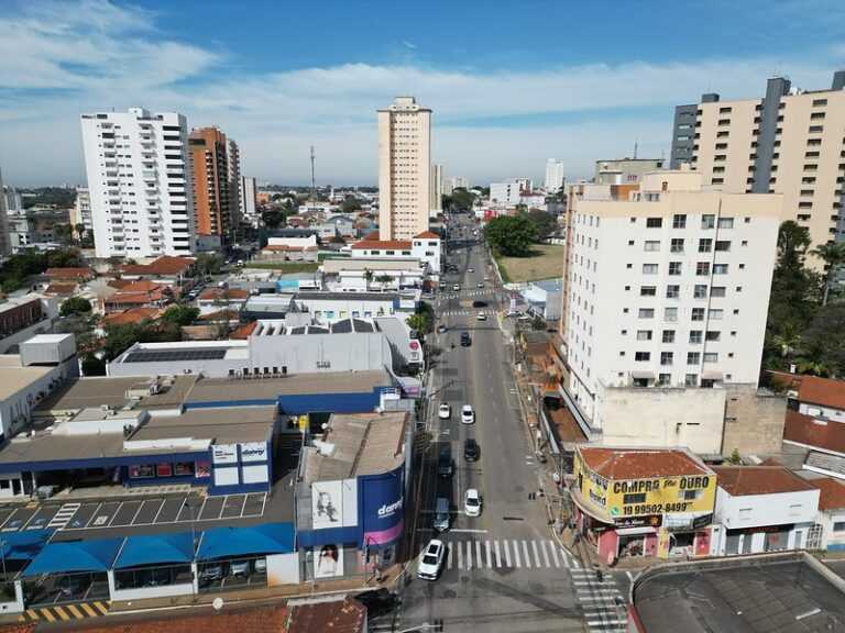 chico-anuncia-inicio-das-obras-do-asfalto-novo-na-rua-fernando-camargo