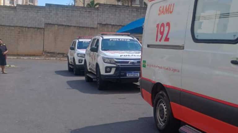 Mulher de 54 anos é morta a facadas dentro de apartamento em Hortolândia; homem fica ferido mulher-de-54-anos-e-morta-a-facadas-dentro-de-apartamento-em-hortolandia;-homem-fica-ferido